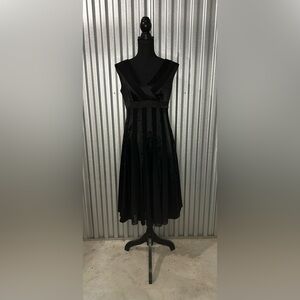 Women’s Adrianna Papell Black Stipe Sleeveless Polyester Spandex Dress Size 6